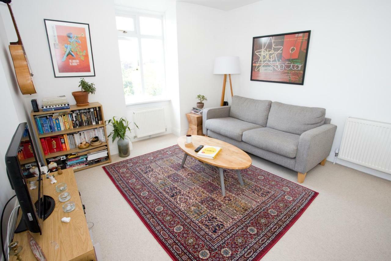 Bright 2 Bedroom Apt - Great Location - Free Parking Bournemouth Exterior photo