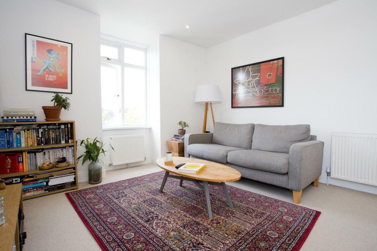 Bright 2 Bedroom Apt - Great Location - Free Parking Bournemouth Exterior photo